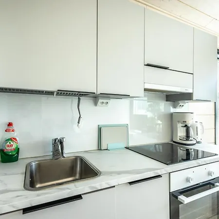 Stunning, Modern Mini-home 5 Miles From The Airport! Apartmán *